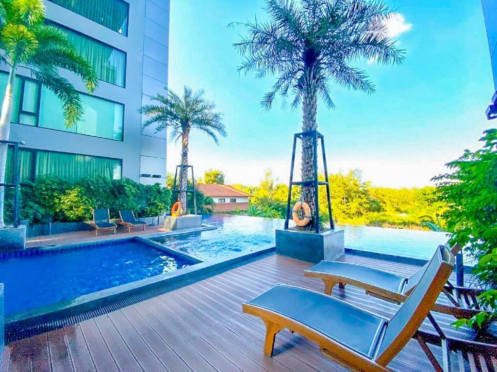 The Star Hill Condo Luxury Suites Chiang Mai Bagian luar foto